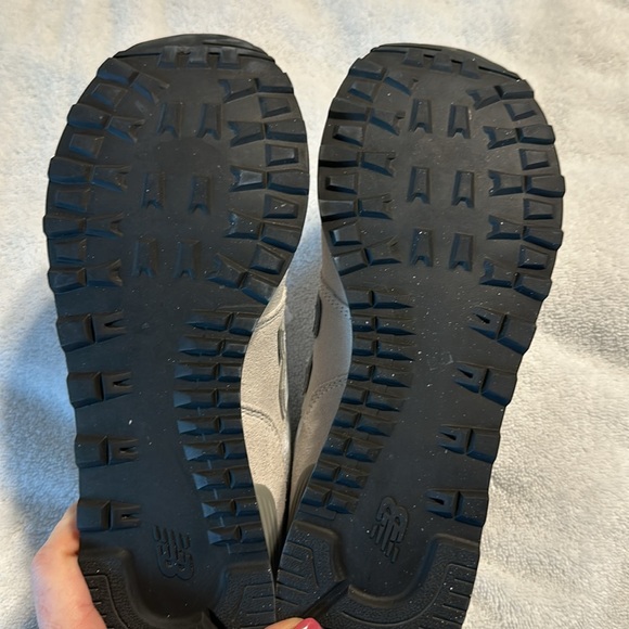 New Balance 574s. Women9.5 or men 8 - Picture 4 of 8